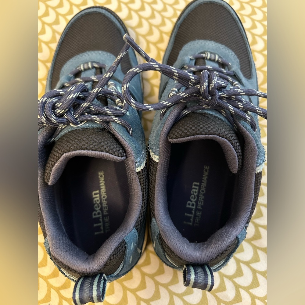 L.L.Bean women’s Trail Model Hiker 4 waterproof hiking shoes, size 8.5 - Picture 3 of 7